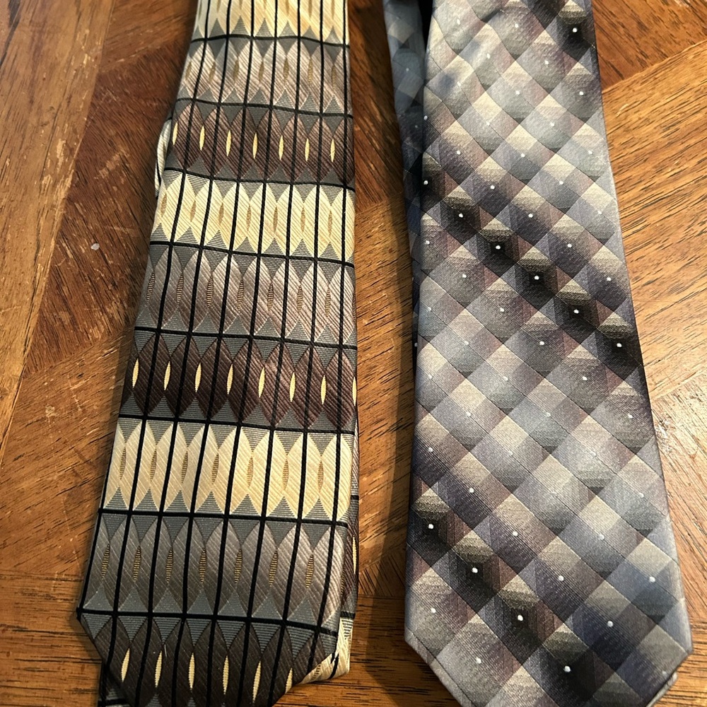Elegant Brown and Gray Patterned Ties